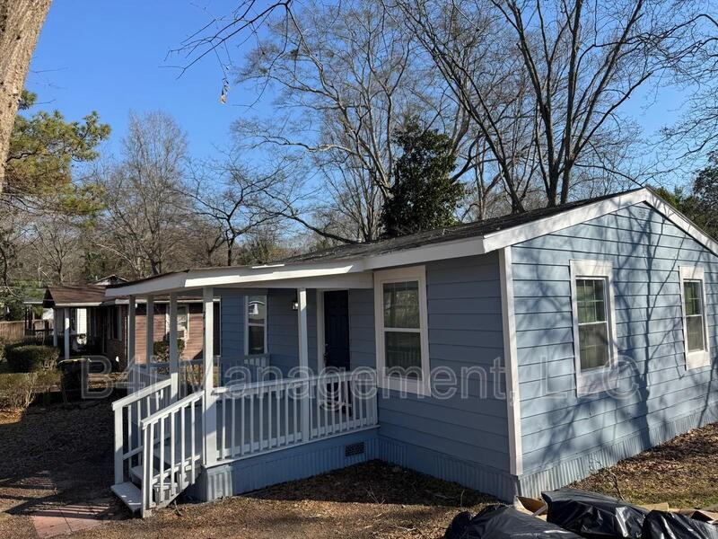 27 Domineck St - Photo 7 of 19