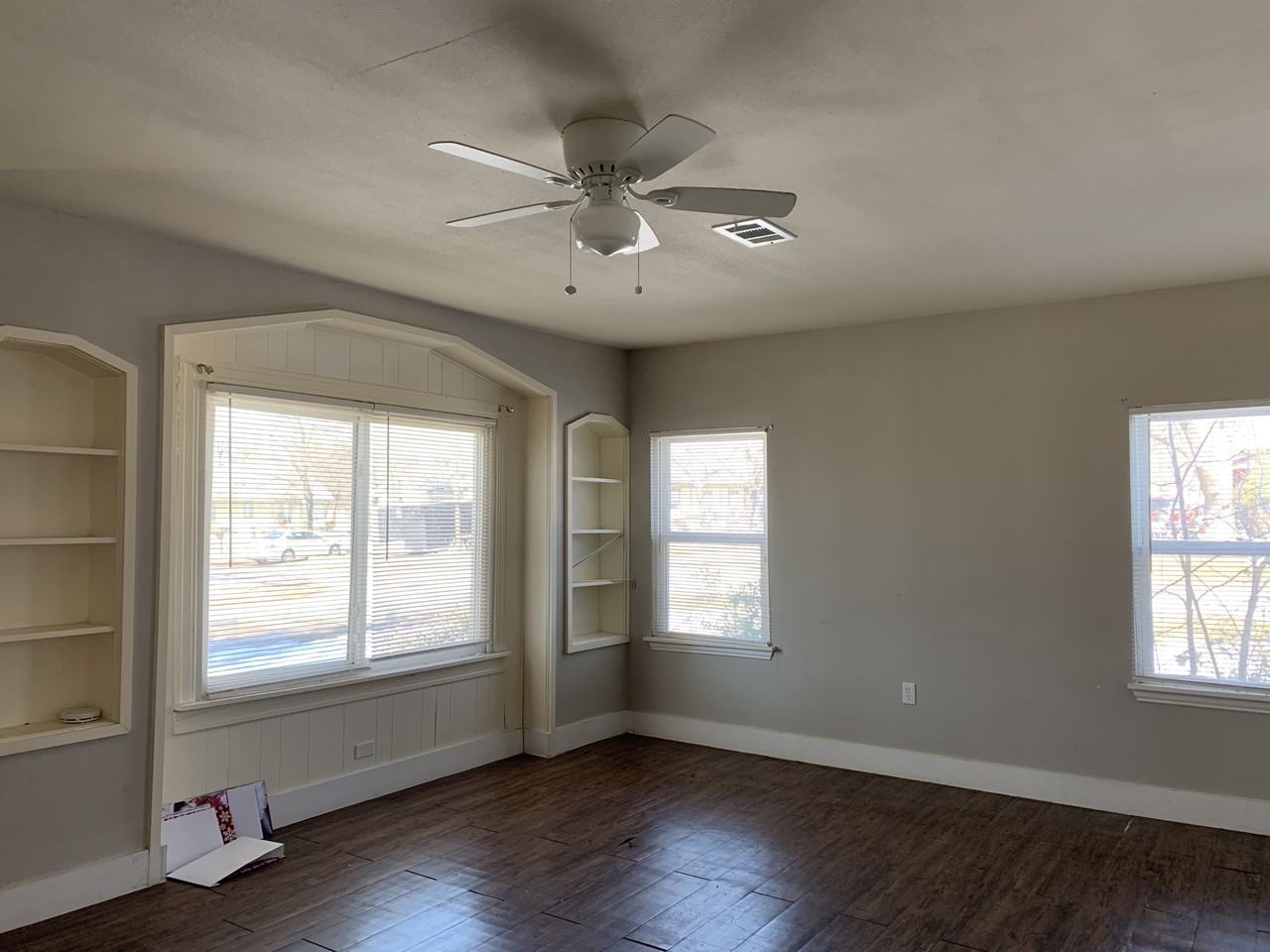 920 Hancock St #1 - Photo 4 of 8