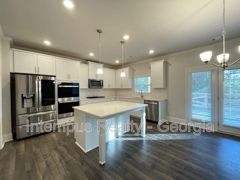 44 Garnet Dr - Photo 5 of 47