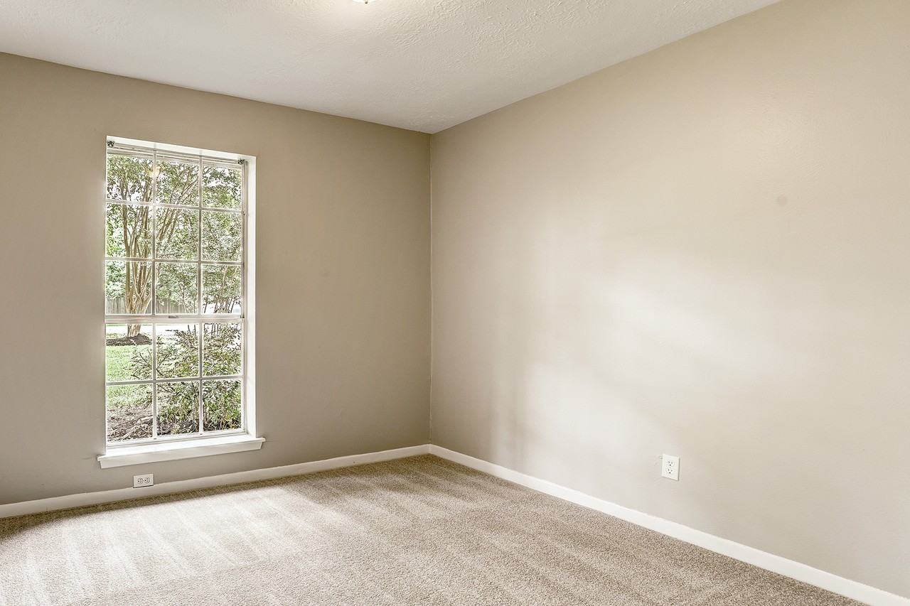 6407 Crestside Dr #1 - Photo 6 of 11