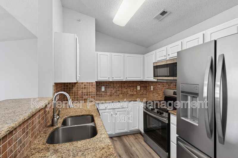 4285 Cedarcroft Ct #3B - Photo 2 of 28