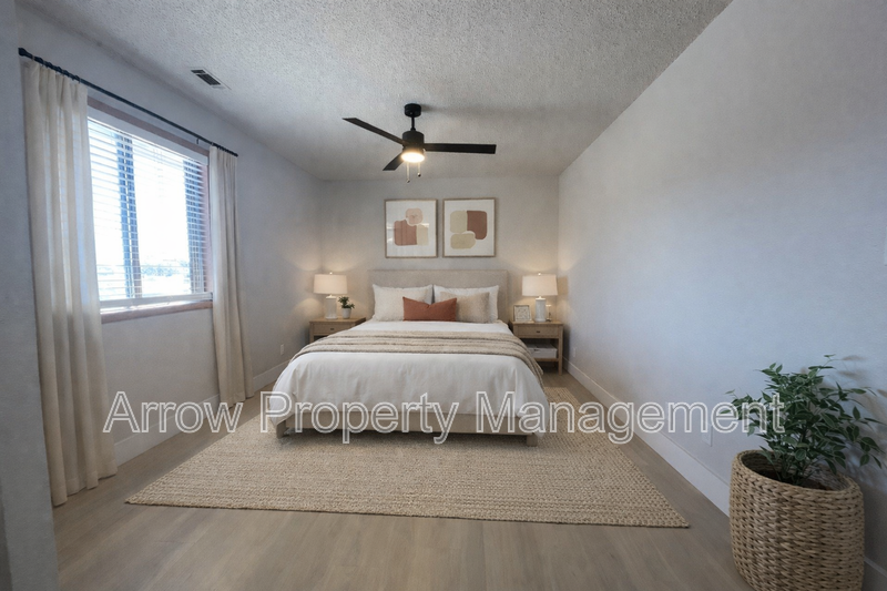 2350 N 44th St #9 - Photo 6 of 9