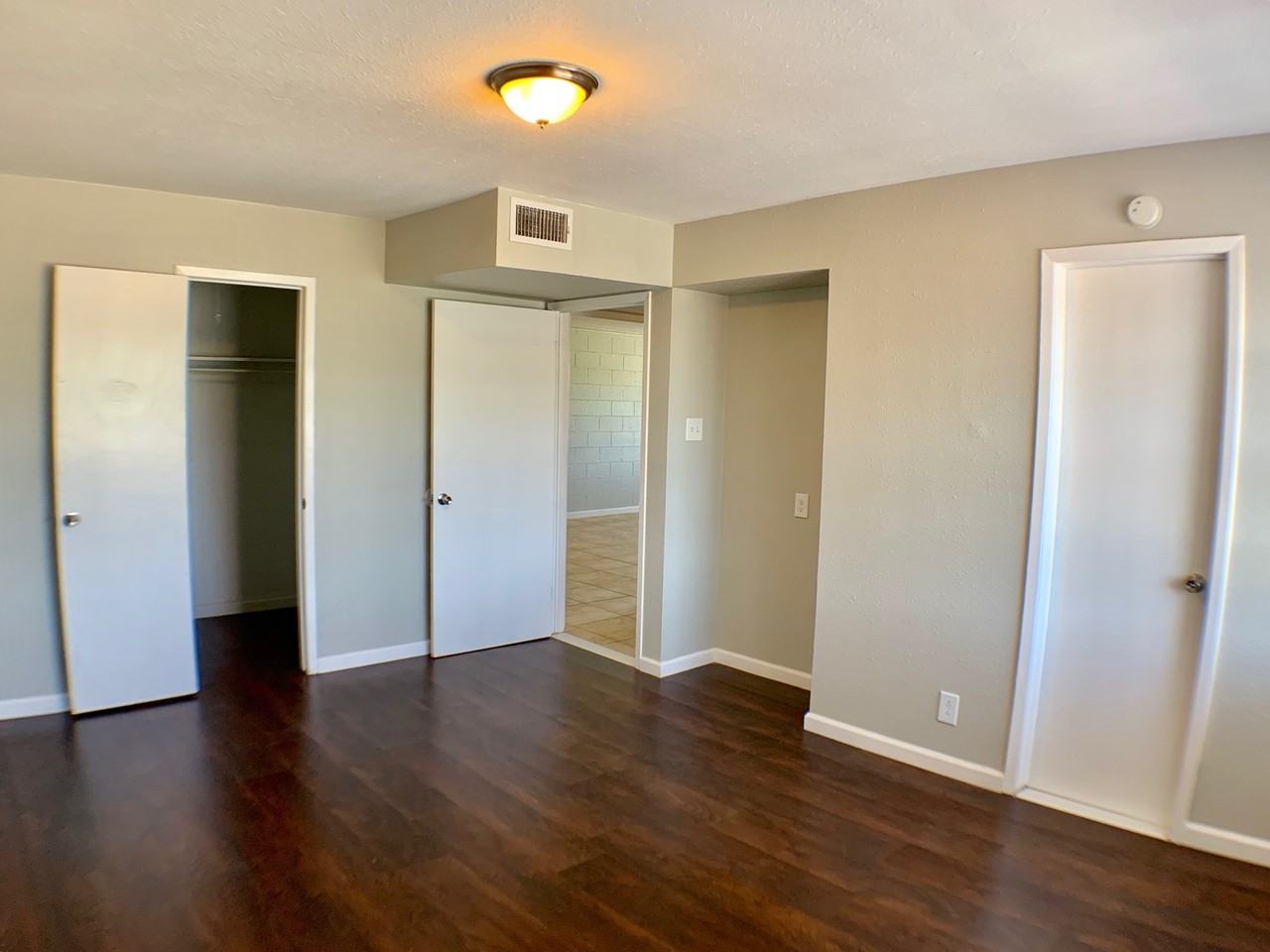 3826 Englewood Cir #3826 - Photo 6 of 16