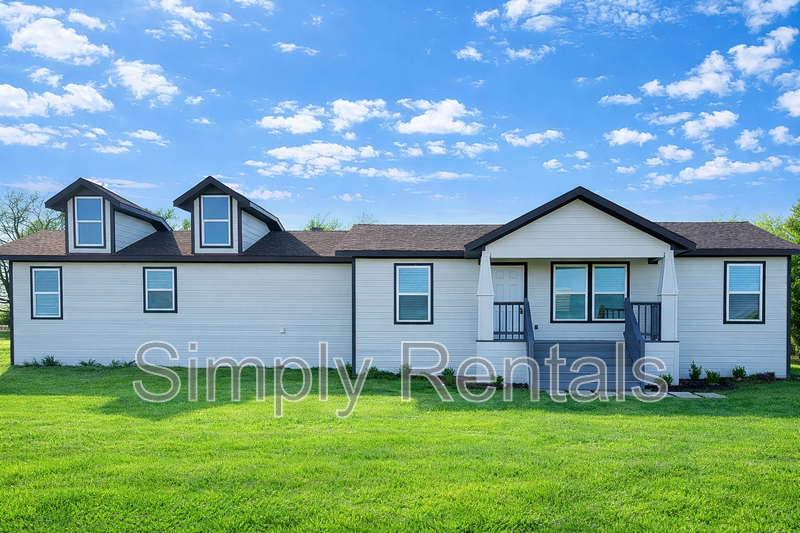 383 Mcilrath - Photo 2 of 21
