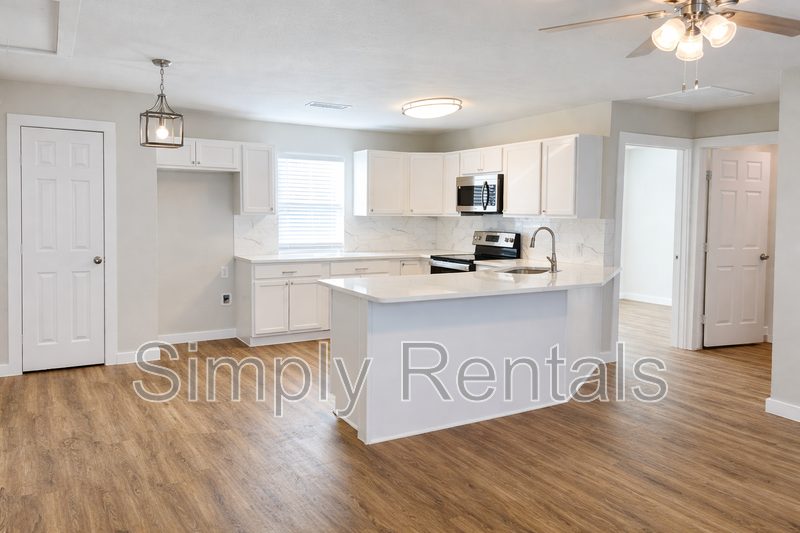 383 Mcilrath - Photo 3 of 21