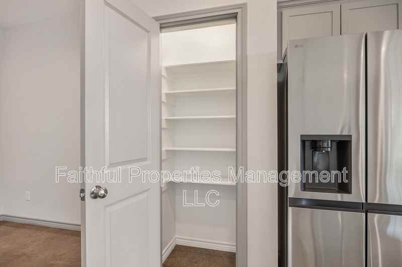 13554 Farm To Market Road - Photo 6 of 10