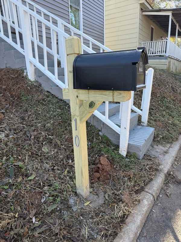 10 Heard St - Photo 2 of 8