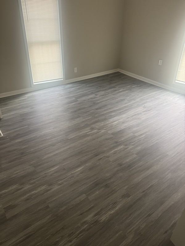 10 Heard St - Photo 4 of 8