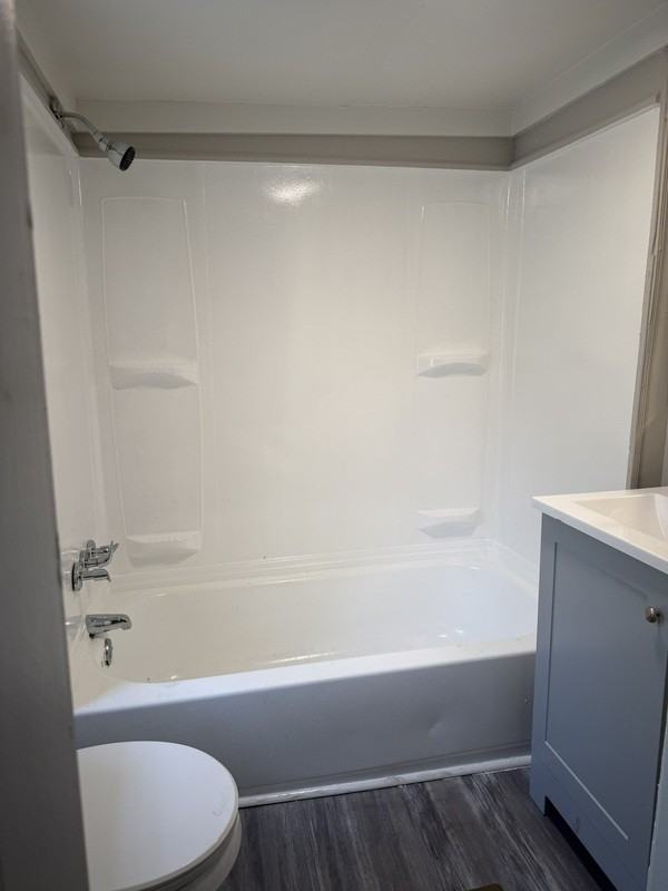 106 Bell St - Photo 3 of 8