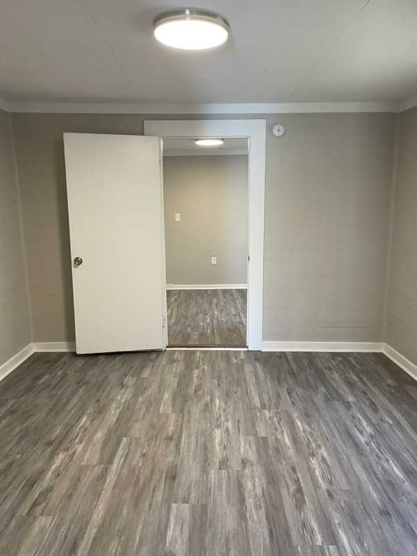 2 Union Ct - Photo 5 of 9