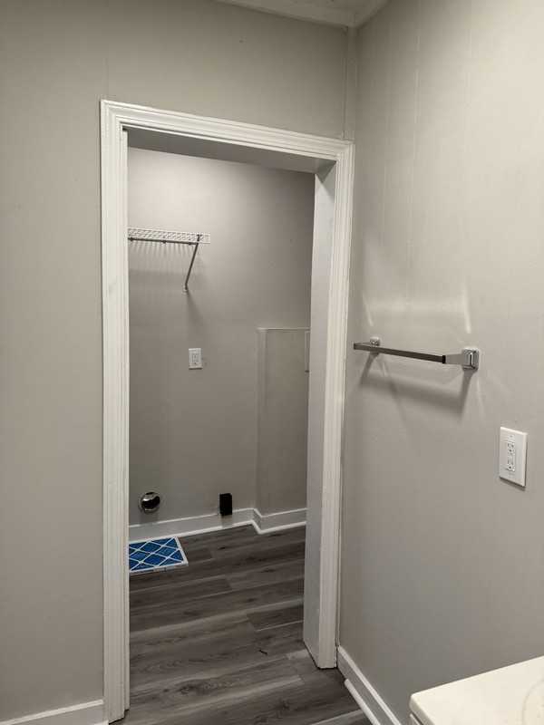 205 Cato St - Photo 3 of 8