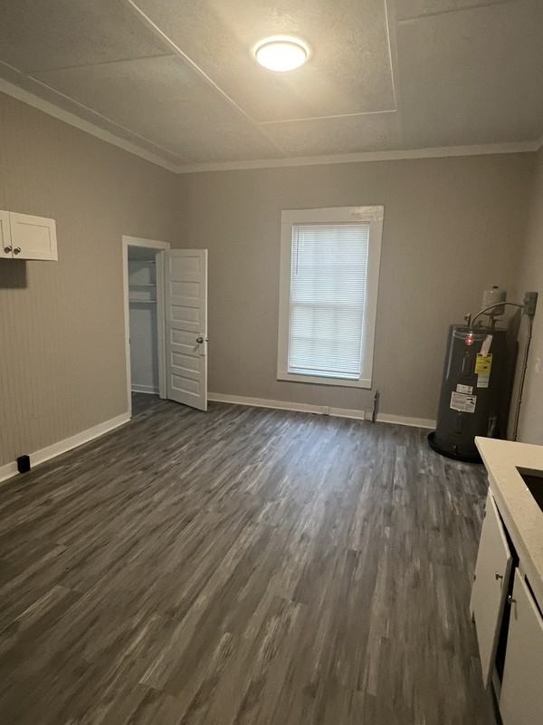 1222 Troup St - Photo 7 of 7