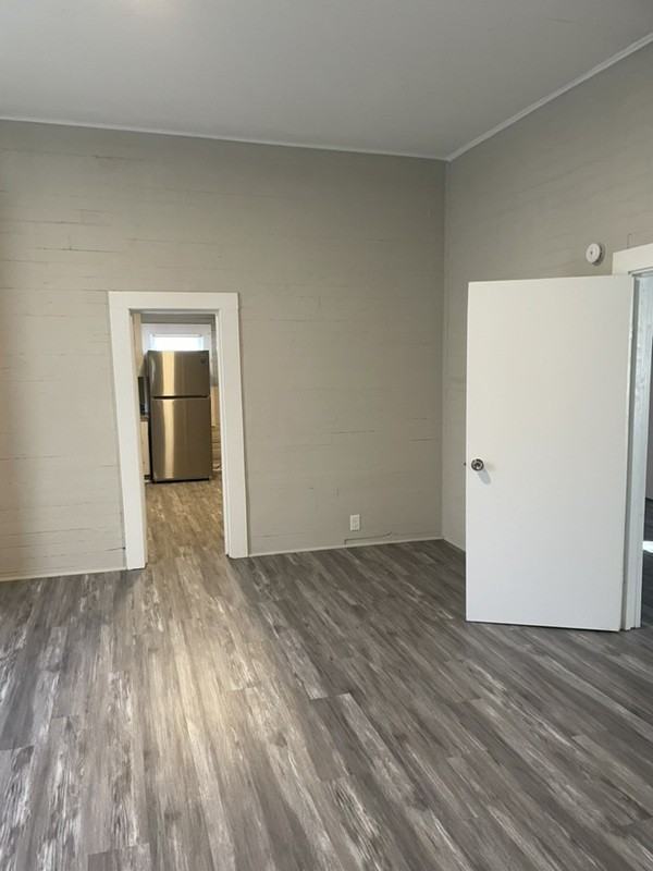 205 Ware St - Photo 2 of 8