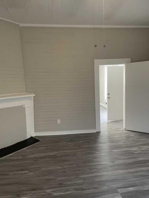 205 Ware St - Photo 6 of 8