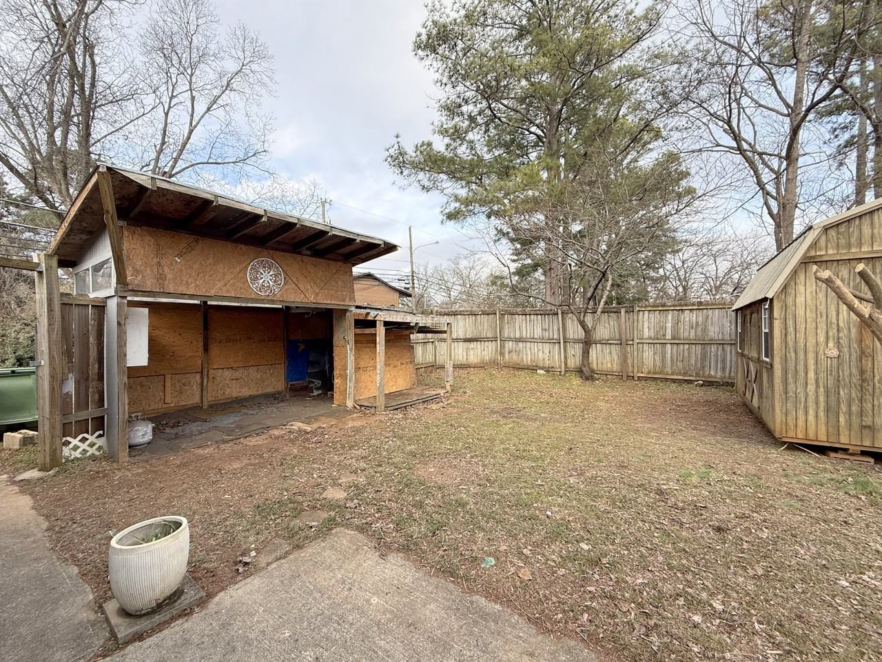 1507 Mccullough Ave Ne #1 - Photo 7 of 38