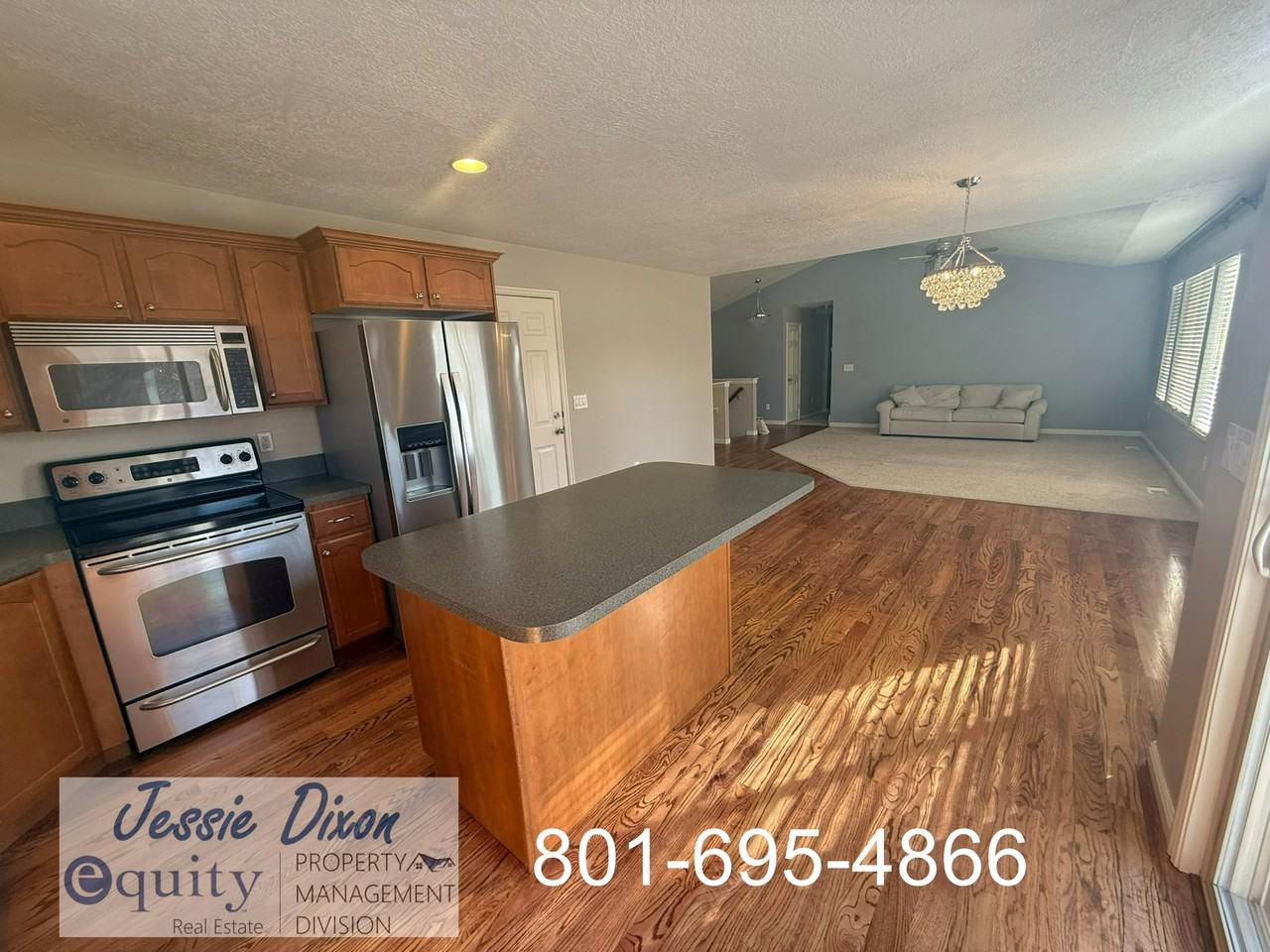 1989 N 2700 W #1 - Photo 5 of 28