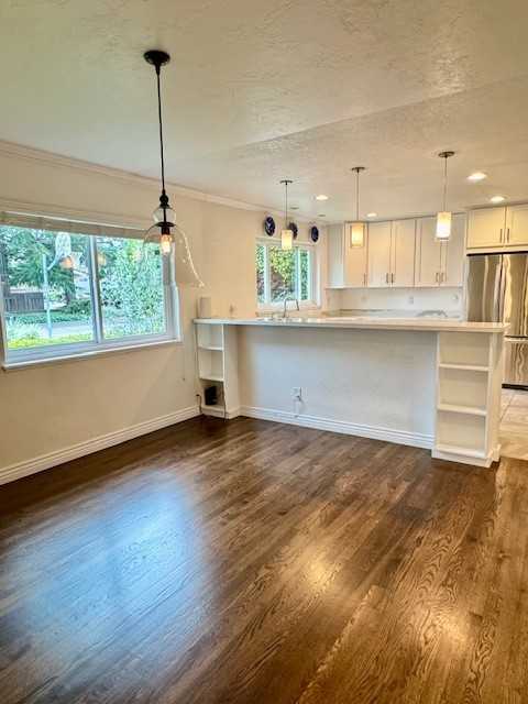 80 Greenway Dr #1 - Photo 6 of 35