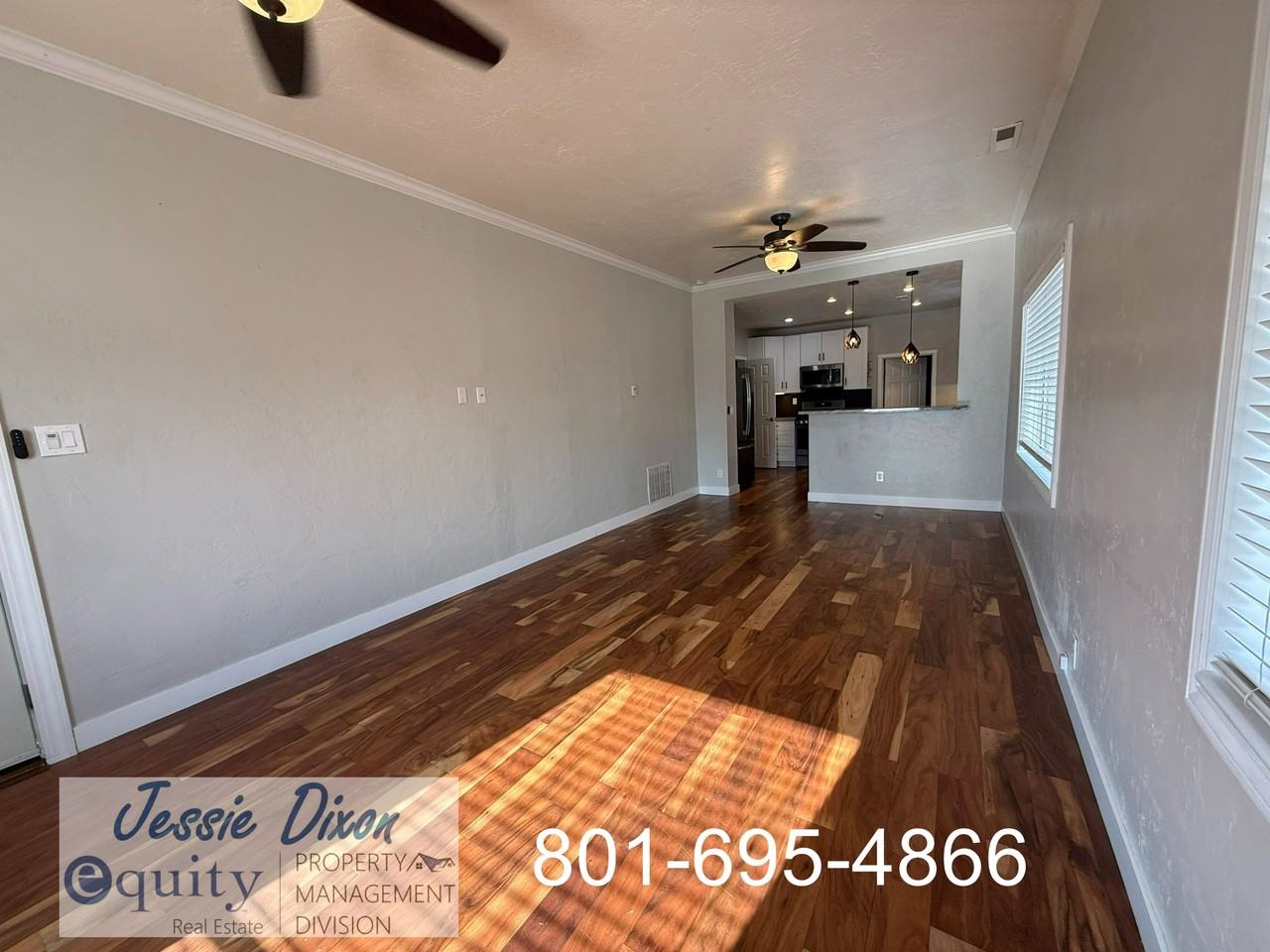 866 E 22nd St #1 - Photo 4 of 10