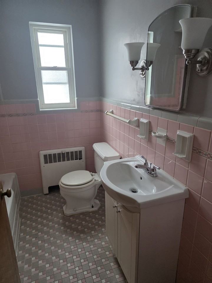 254 Ohio Ave #1 - Photo 5 of 5