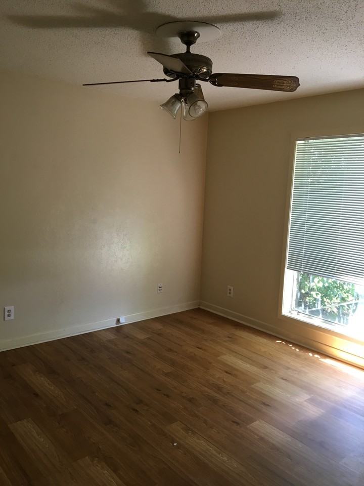 3103 Lourdes St #3103 - Photo 4 of 7