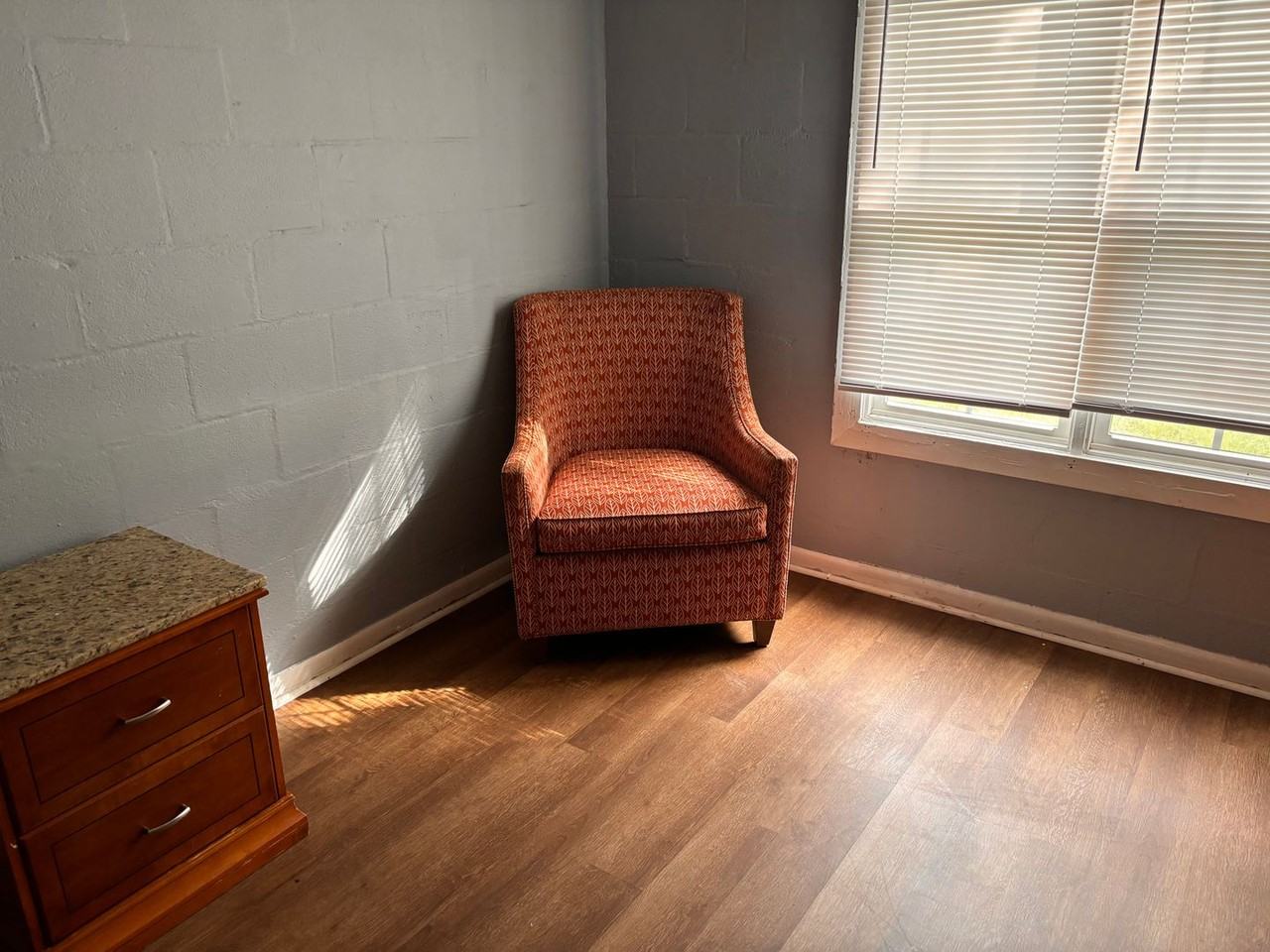 Rooming House For Rent - Photo 4 of 8