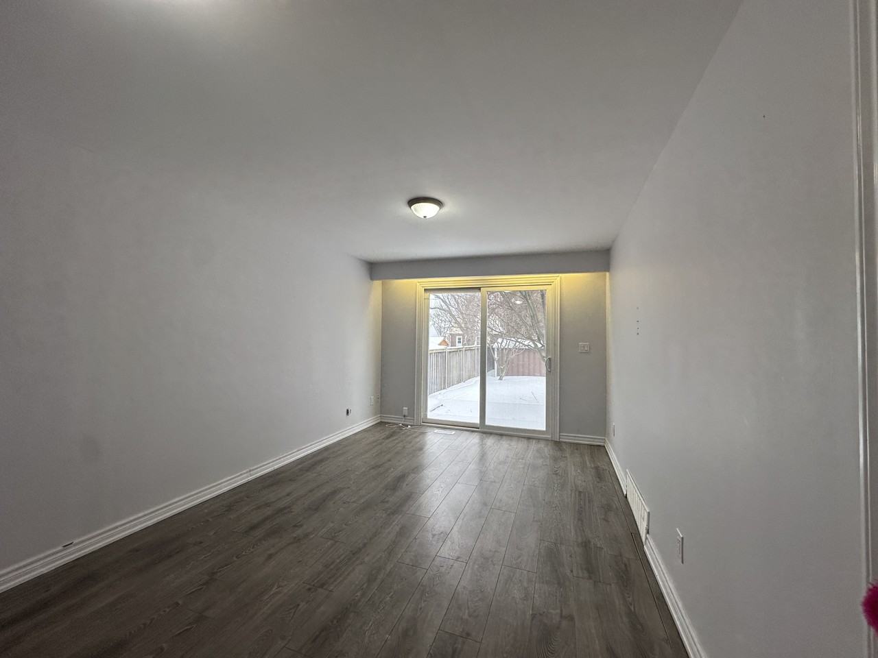 427 Adelaide Ave W #2 - Photo 7 of 10