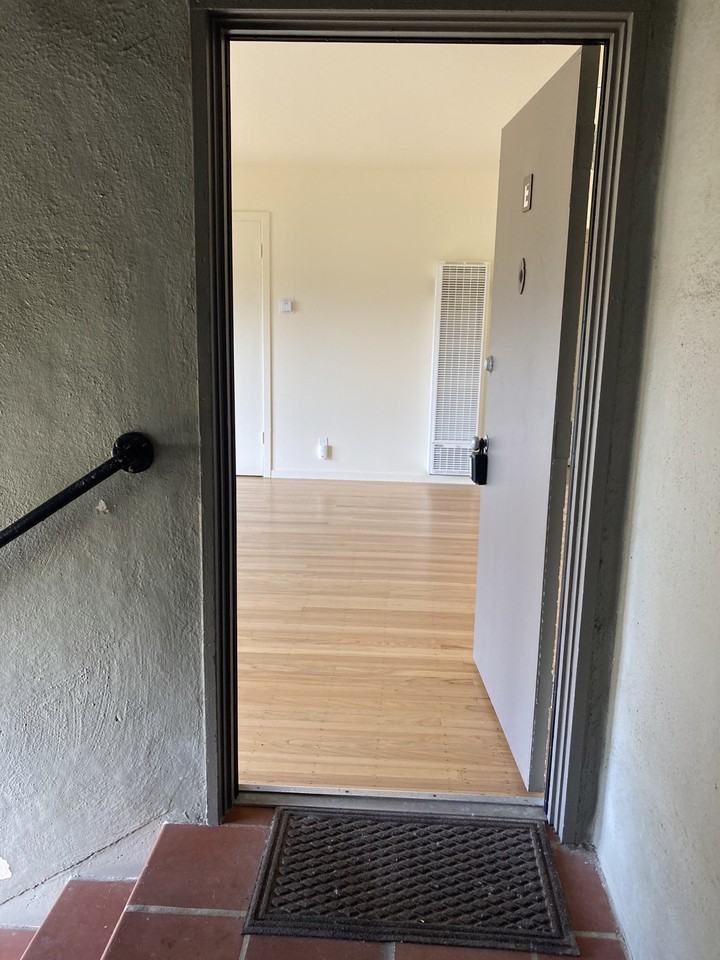 1582 Stilwell Road #E - Photo 3 of 22