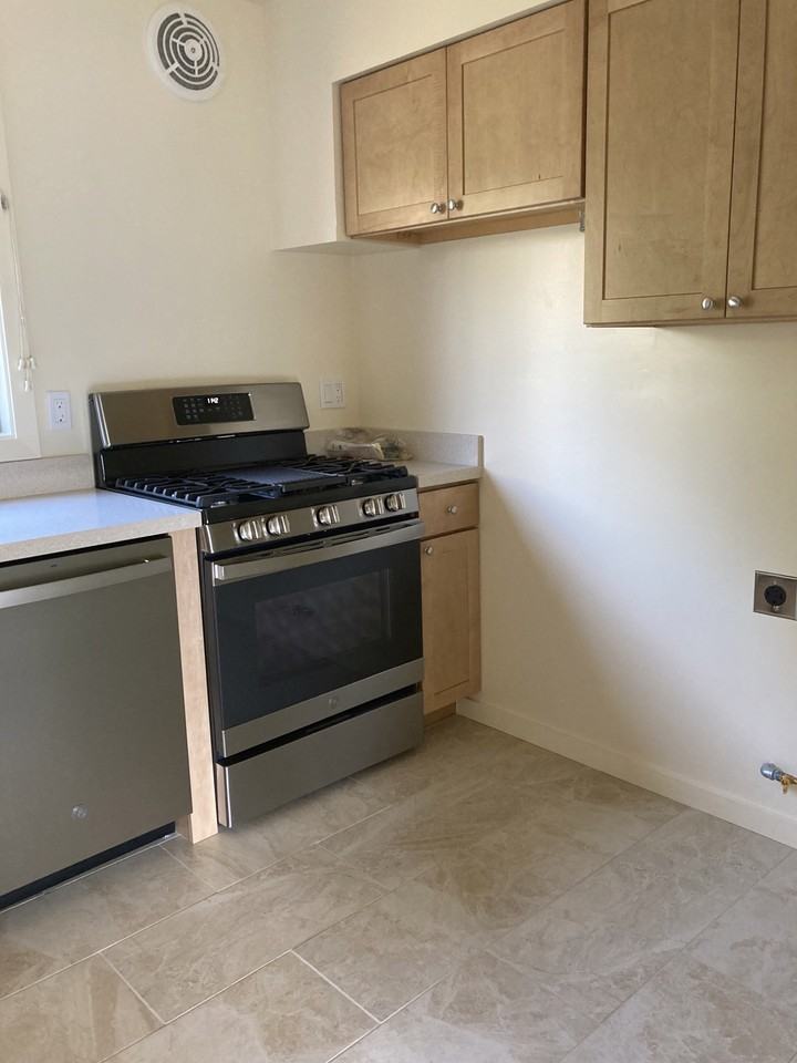 1582 Stilwell Road #E - Photo 7 of 22