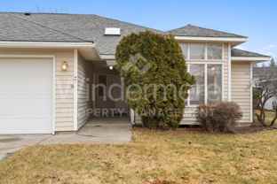 5211 S Smith Ct - Photo 1 of 1