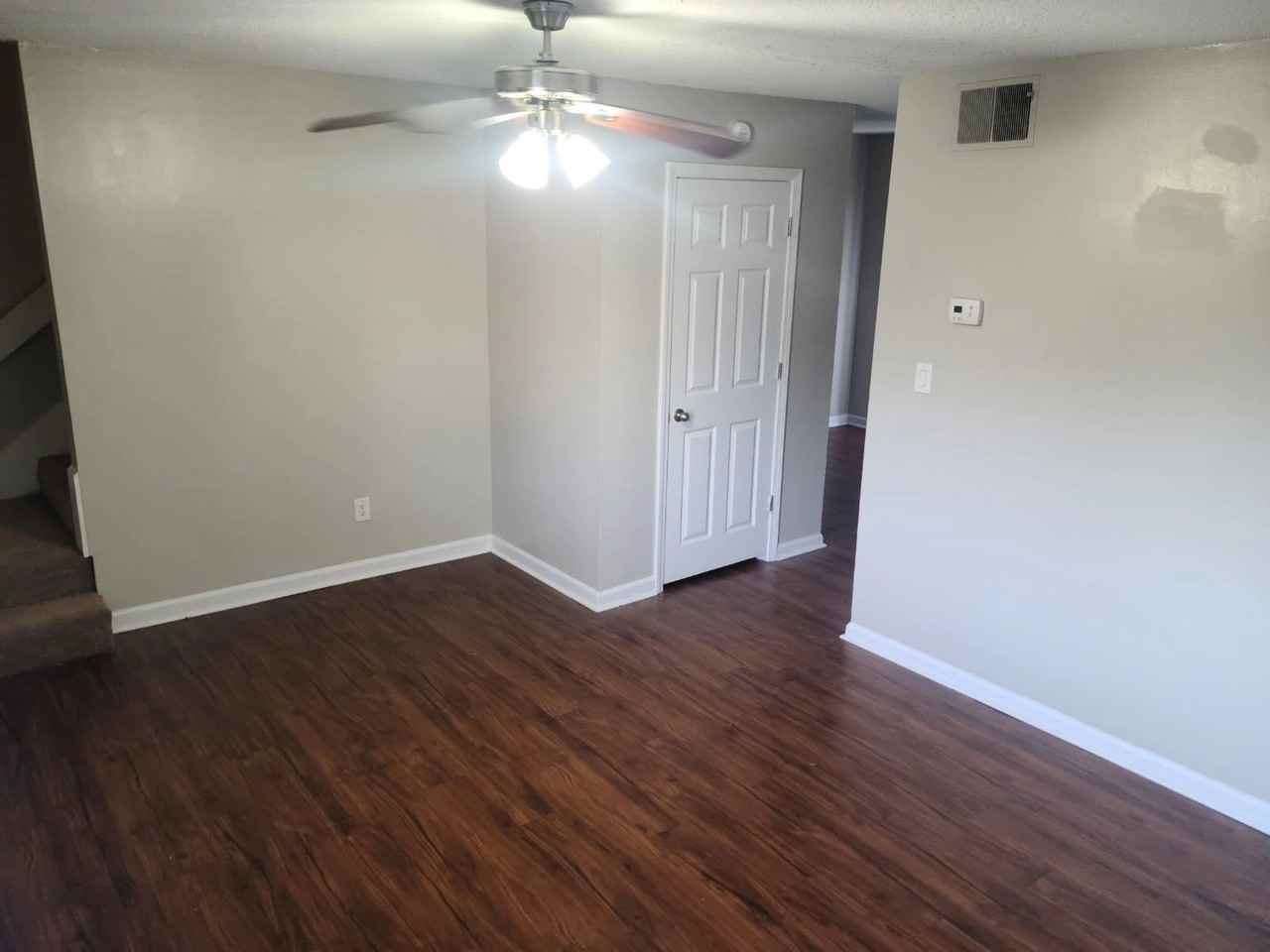 Charleston Square Townhomes - Photo 4 of 50