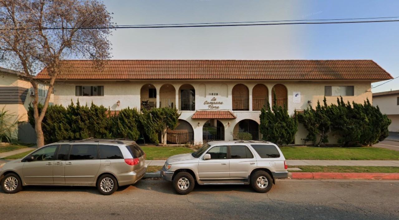 11926 Bellflower Blvd - Photo 3 of 48