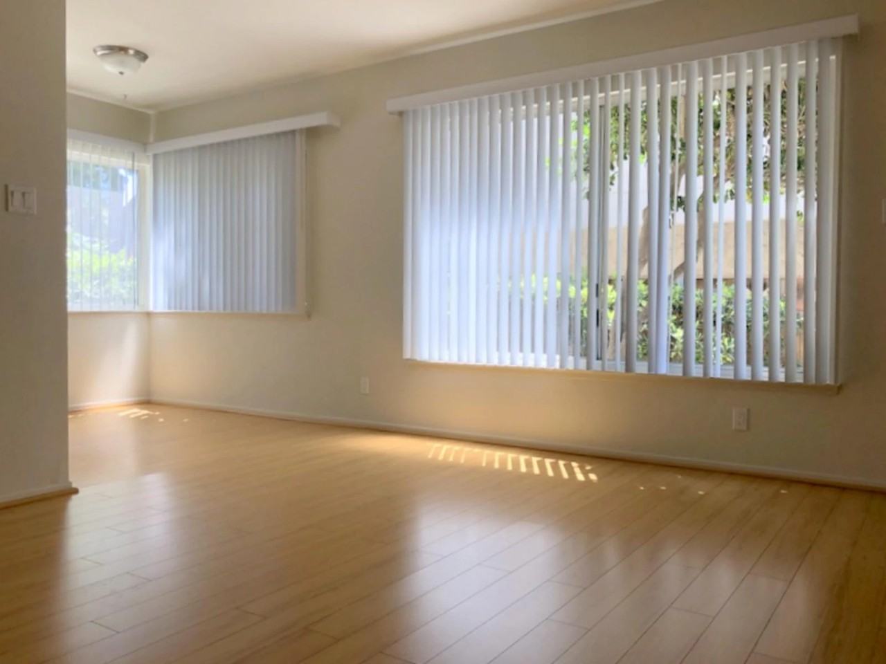 3351 Mentone Avenue, - Photo 3 of 50