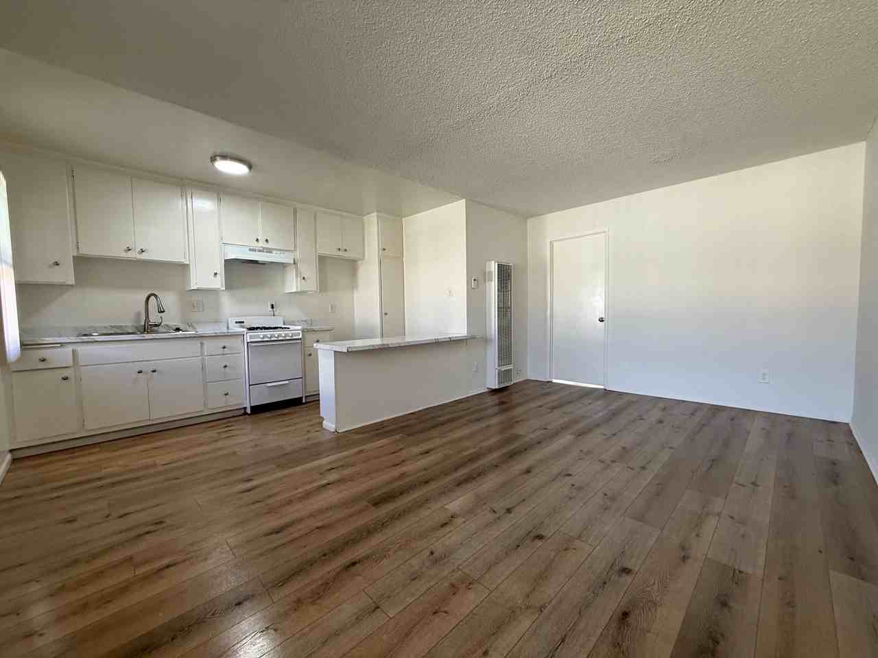 14608 Yukon Avenue, - Photo 7 of 50