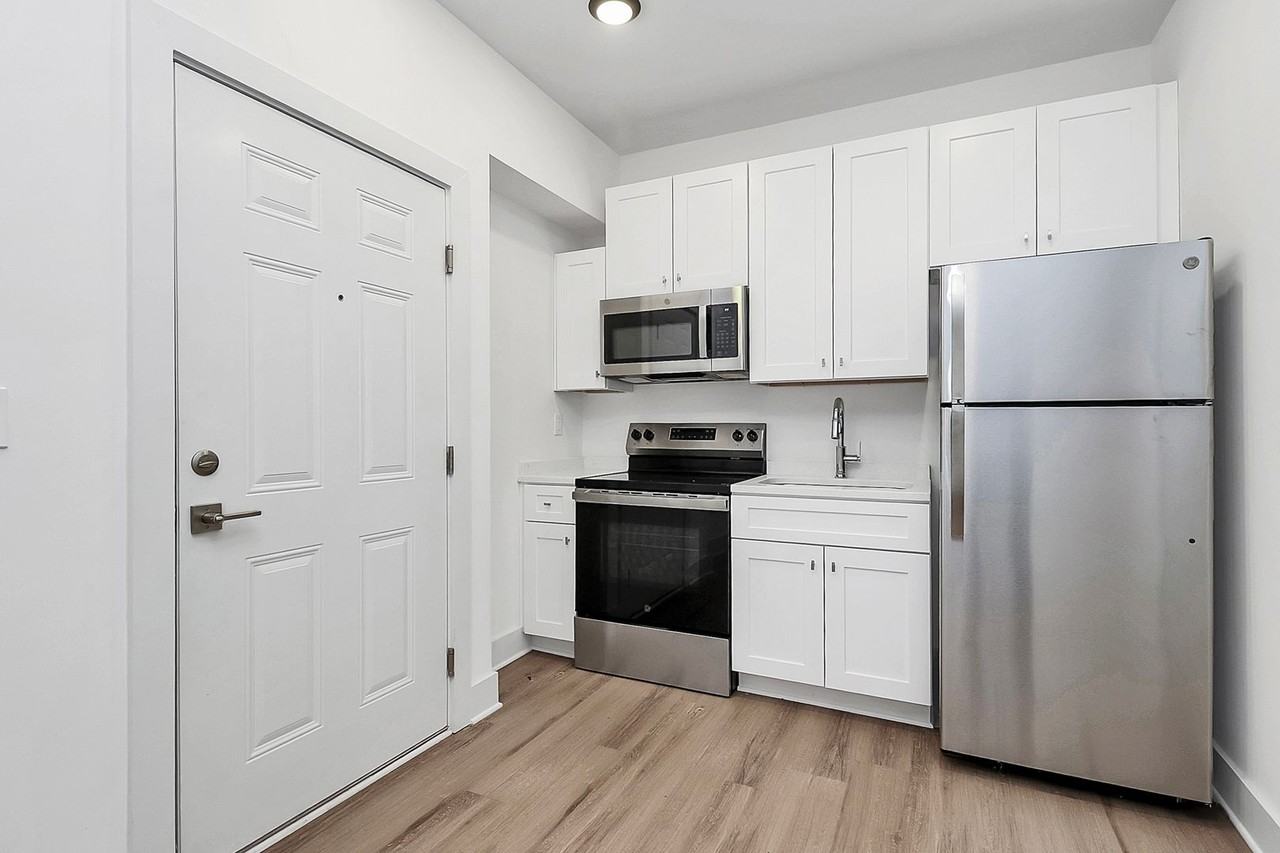 3515 Markland Dr - Photo 5 of 23