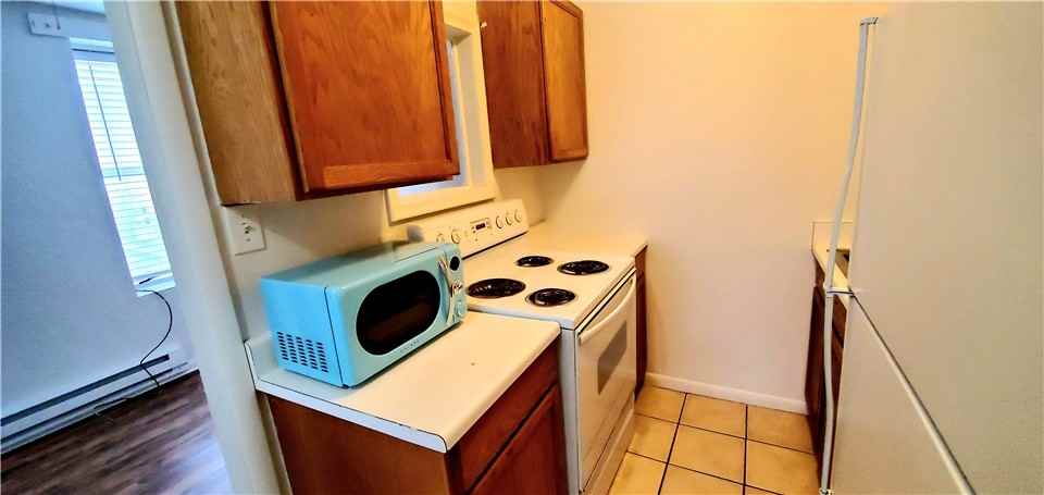 449 21st St - Photo 6 of 10