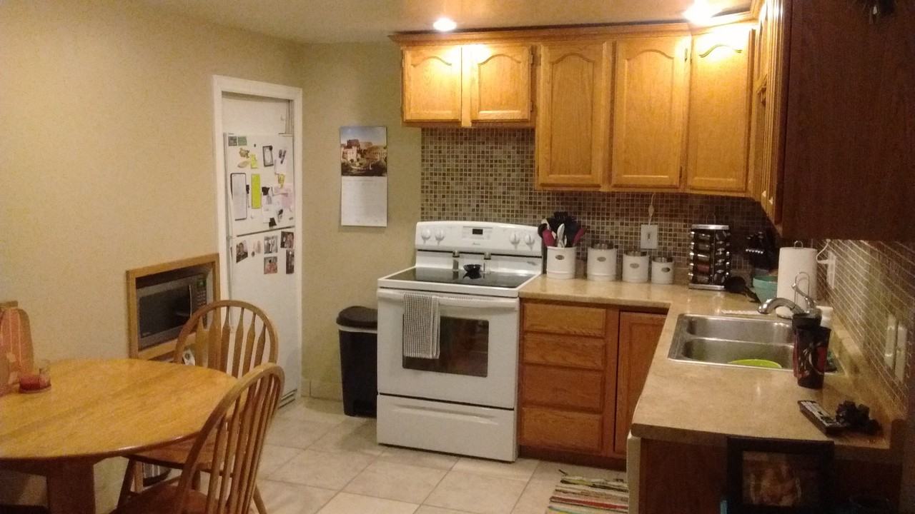 2771 S Lake St - Photo 2 of 10