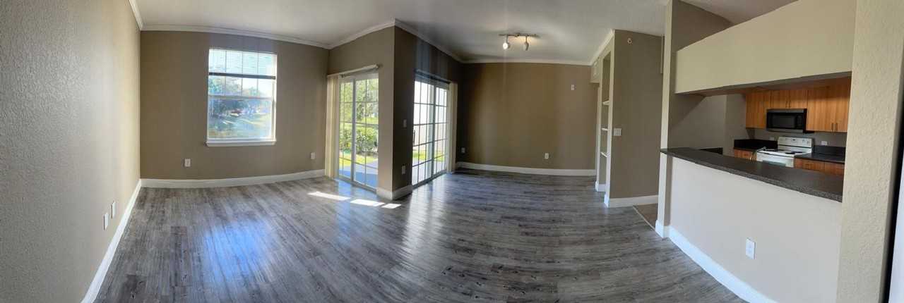 10186 Nw 33rd St - Photo 3 of 13