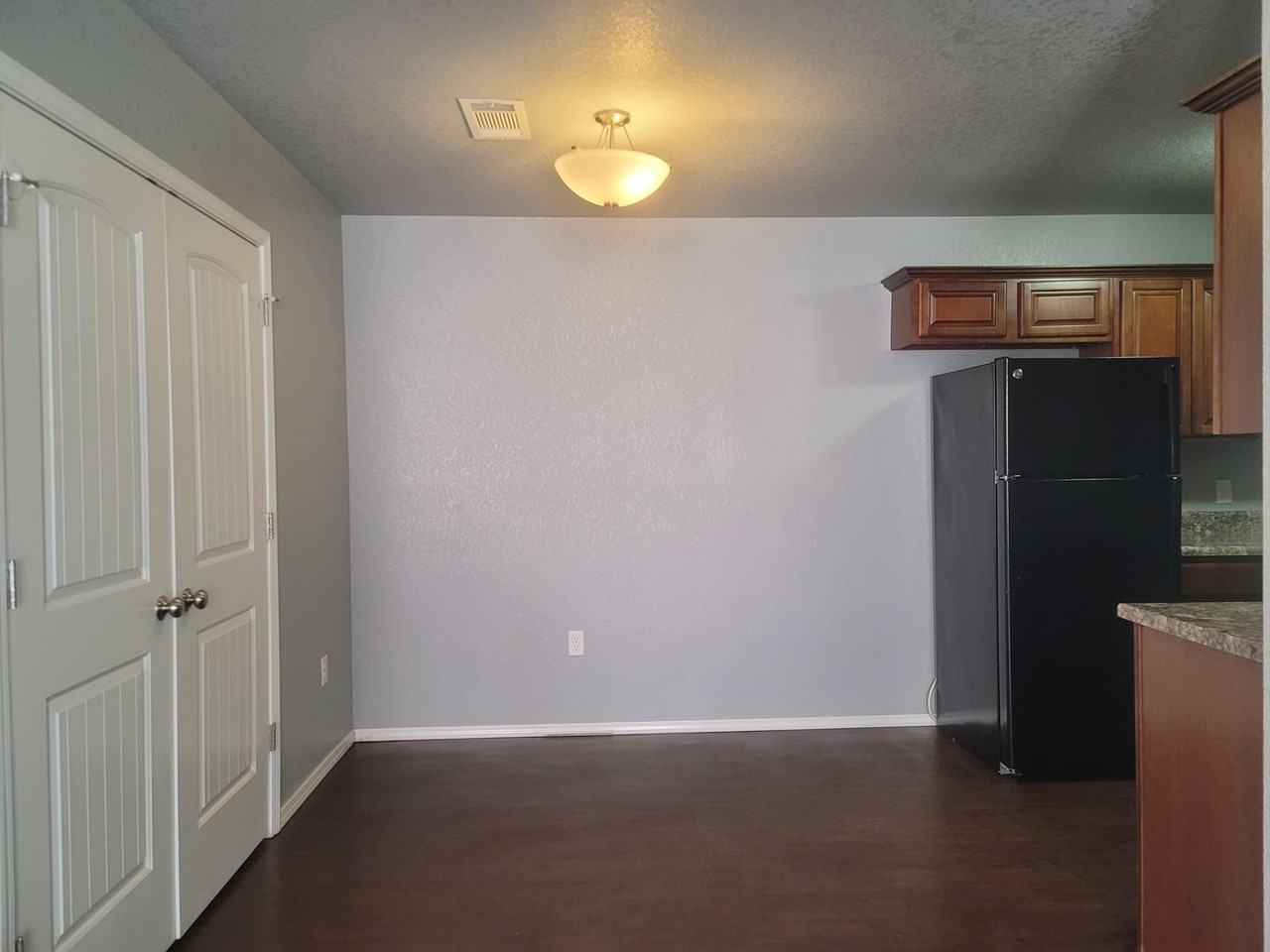 2021 Ingalls Ln - Photo 3 of 18