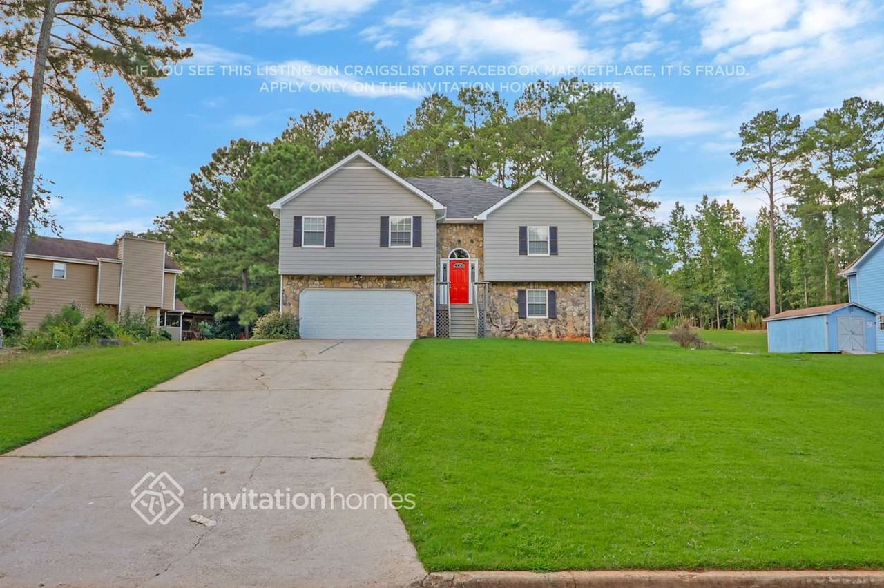 195 River Trace Ct - Photo 2 of 30