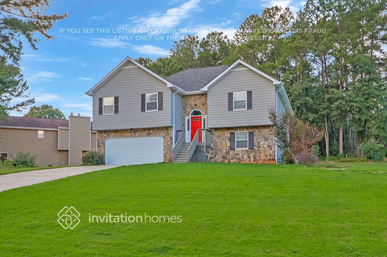 195 River Trace Ct - Photo 3 of 30