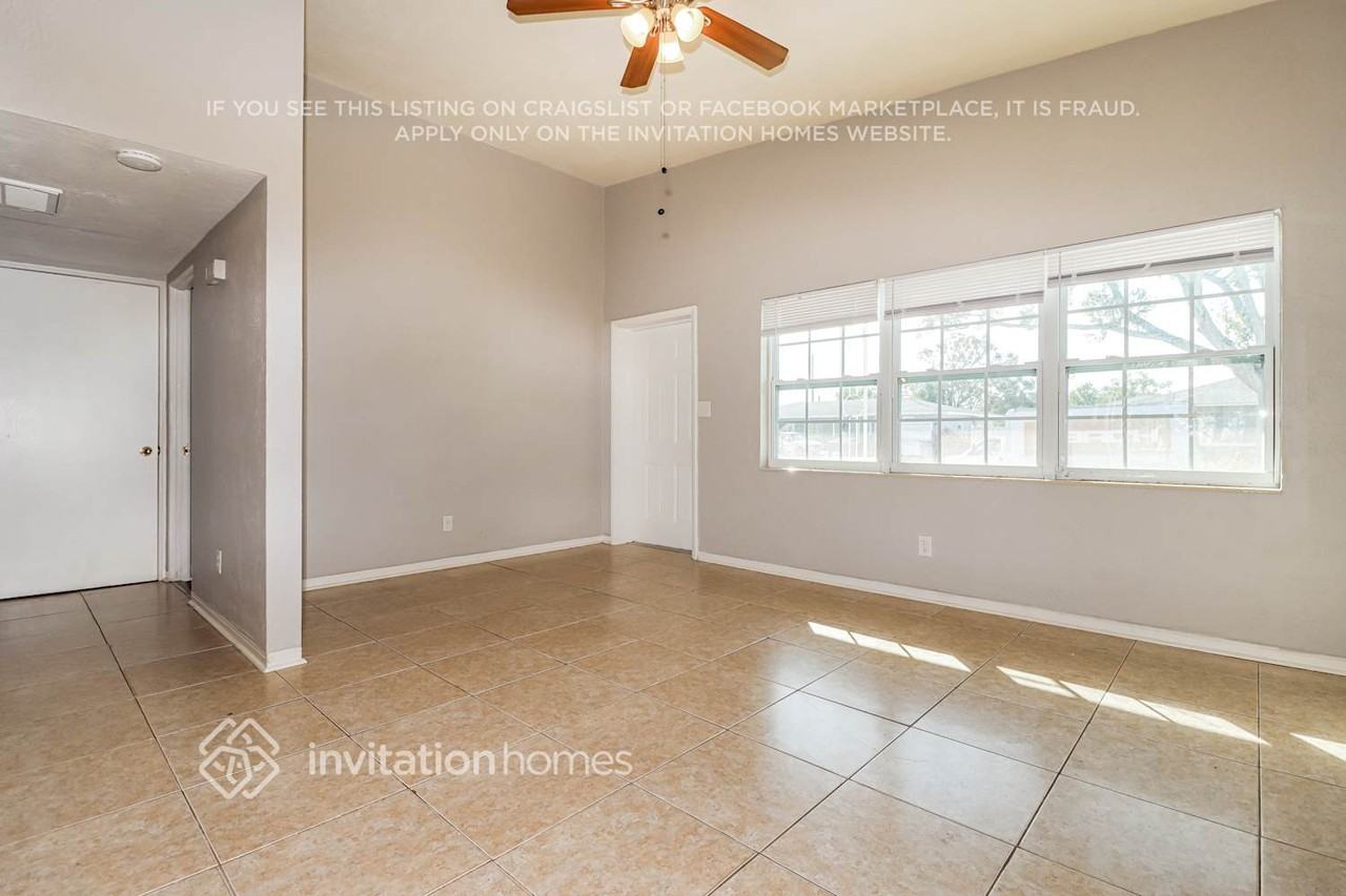 4059 28th Ave N - Photo 4 of 17