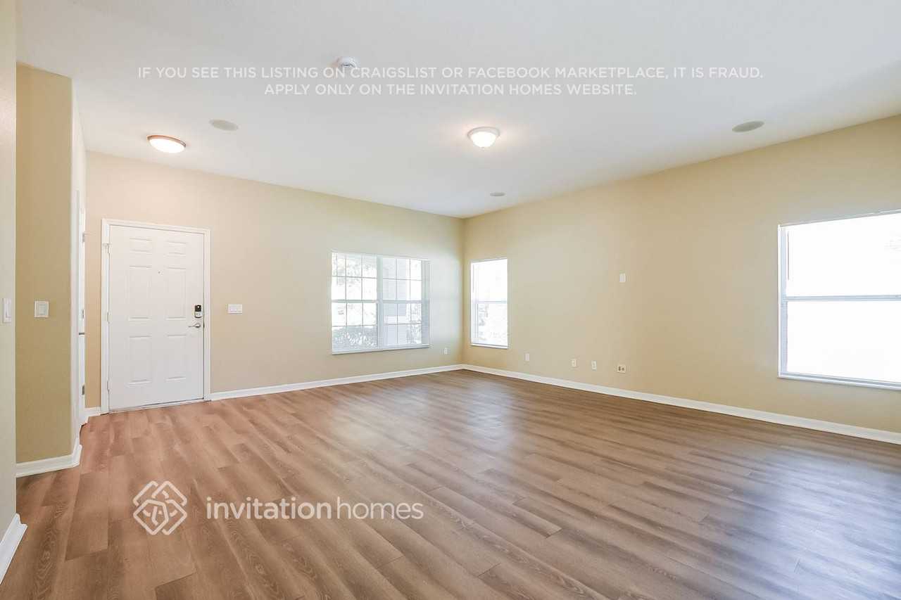 20922 Sullivan Ranch Blvd - Photo 3 of 17