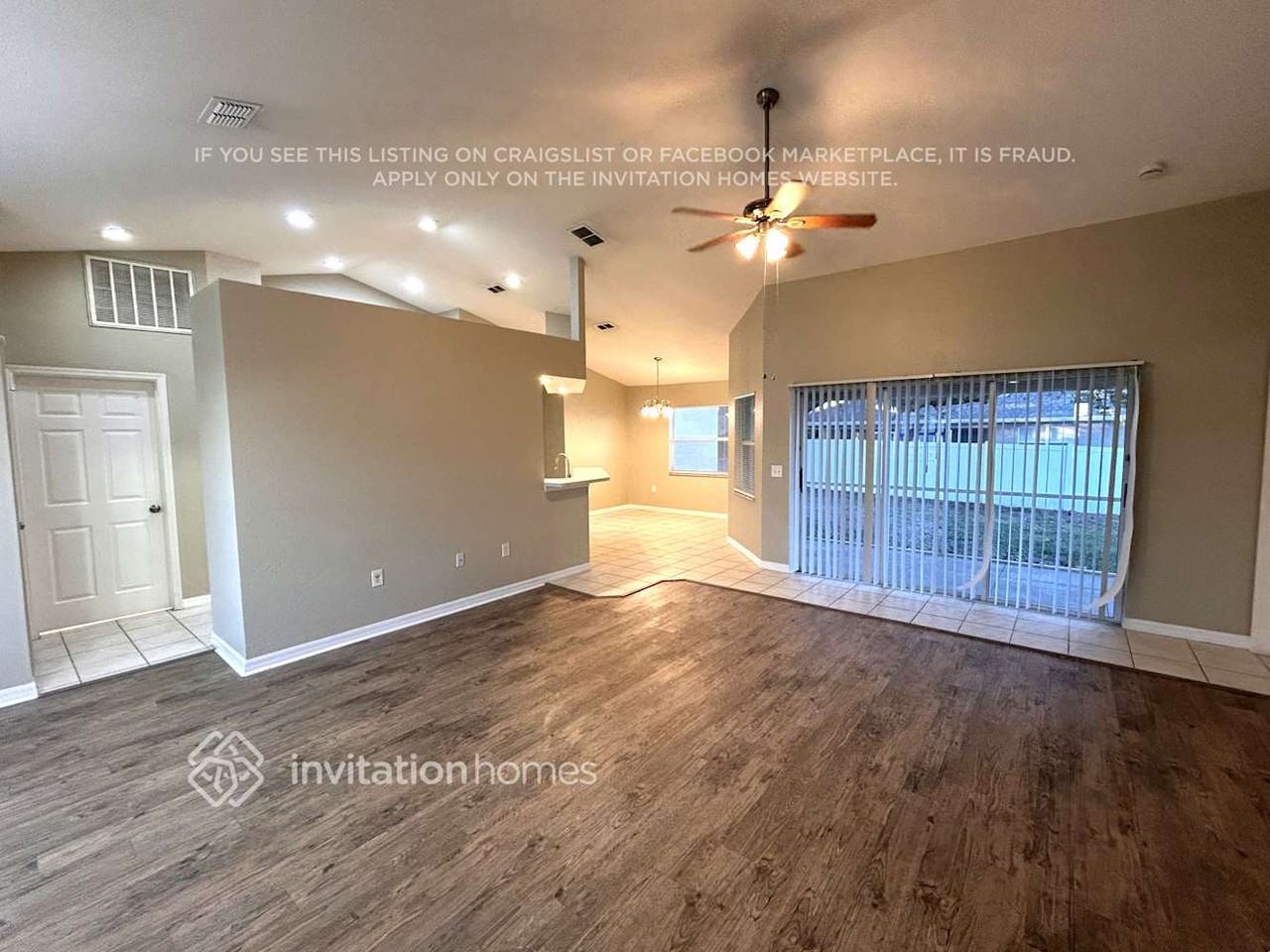 2541 Pine Valley Dr - Photo 2 of 13