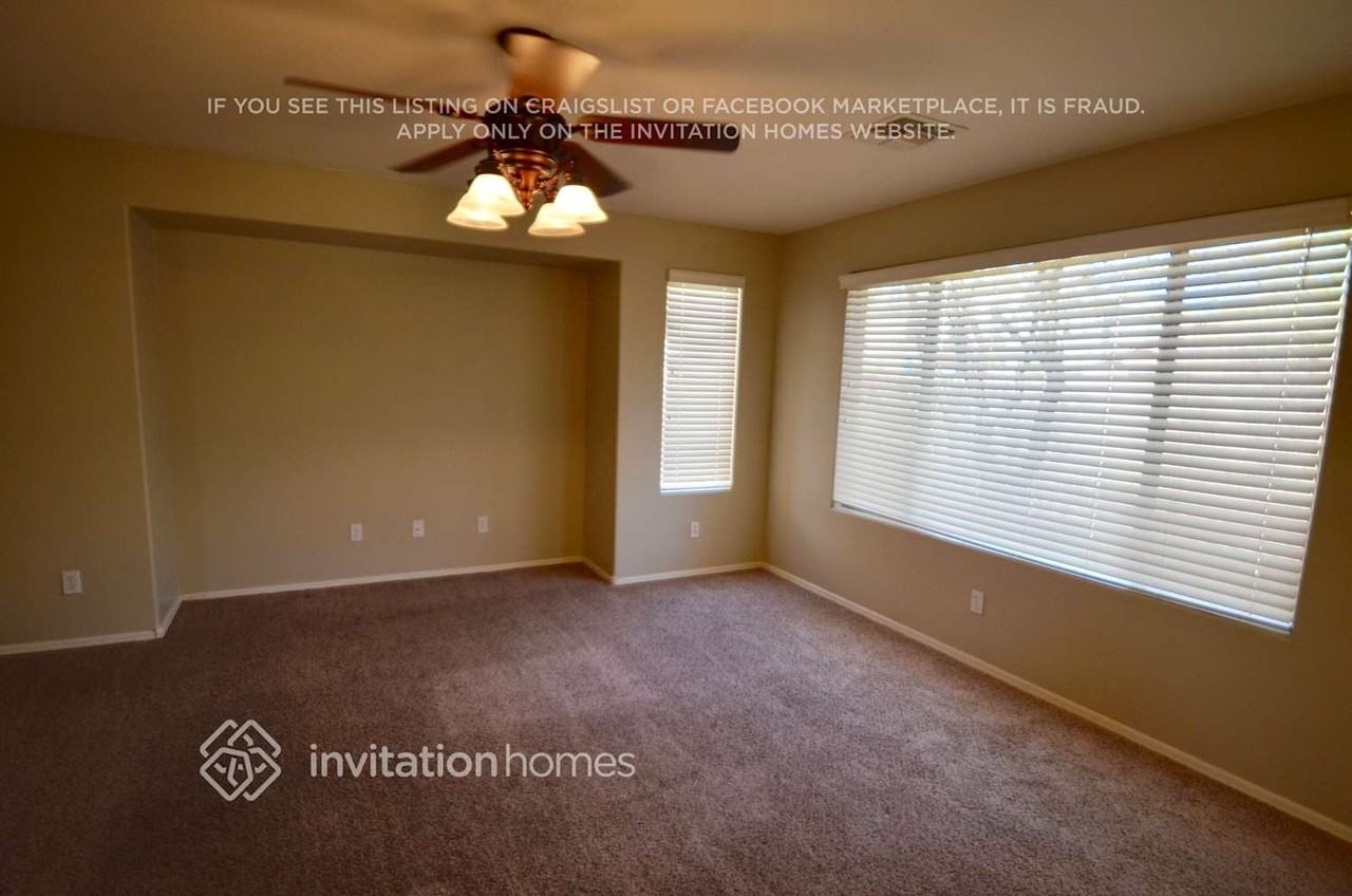 8323 S 48th Ln - Photo 3 of 15