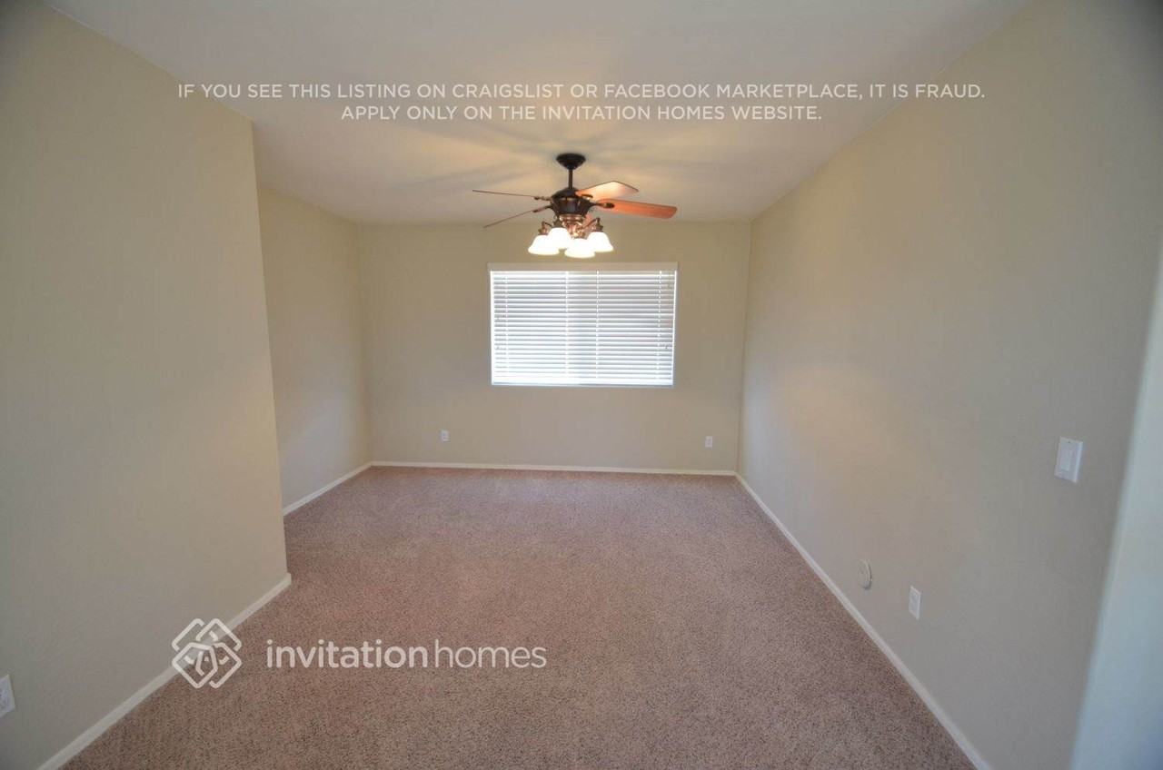 8323 S 48th Ln - Photo 7 of 15