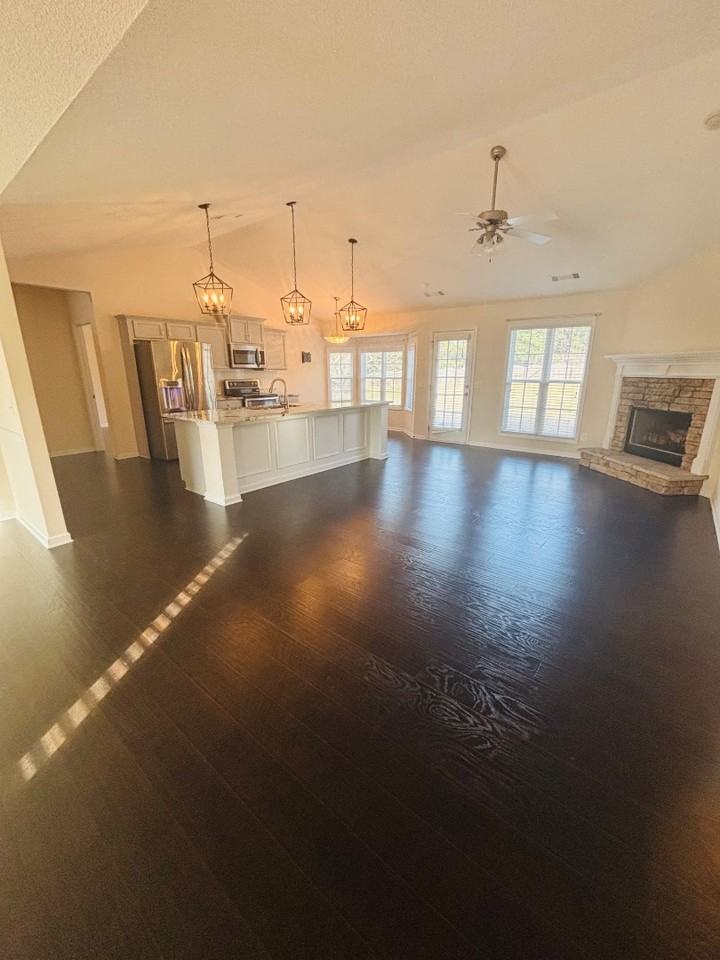 607 Mcdowell Ln - Photo 7 of 20