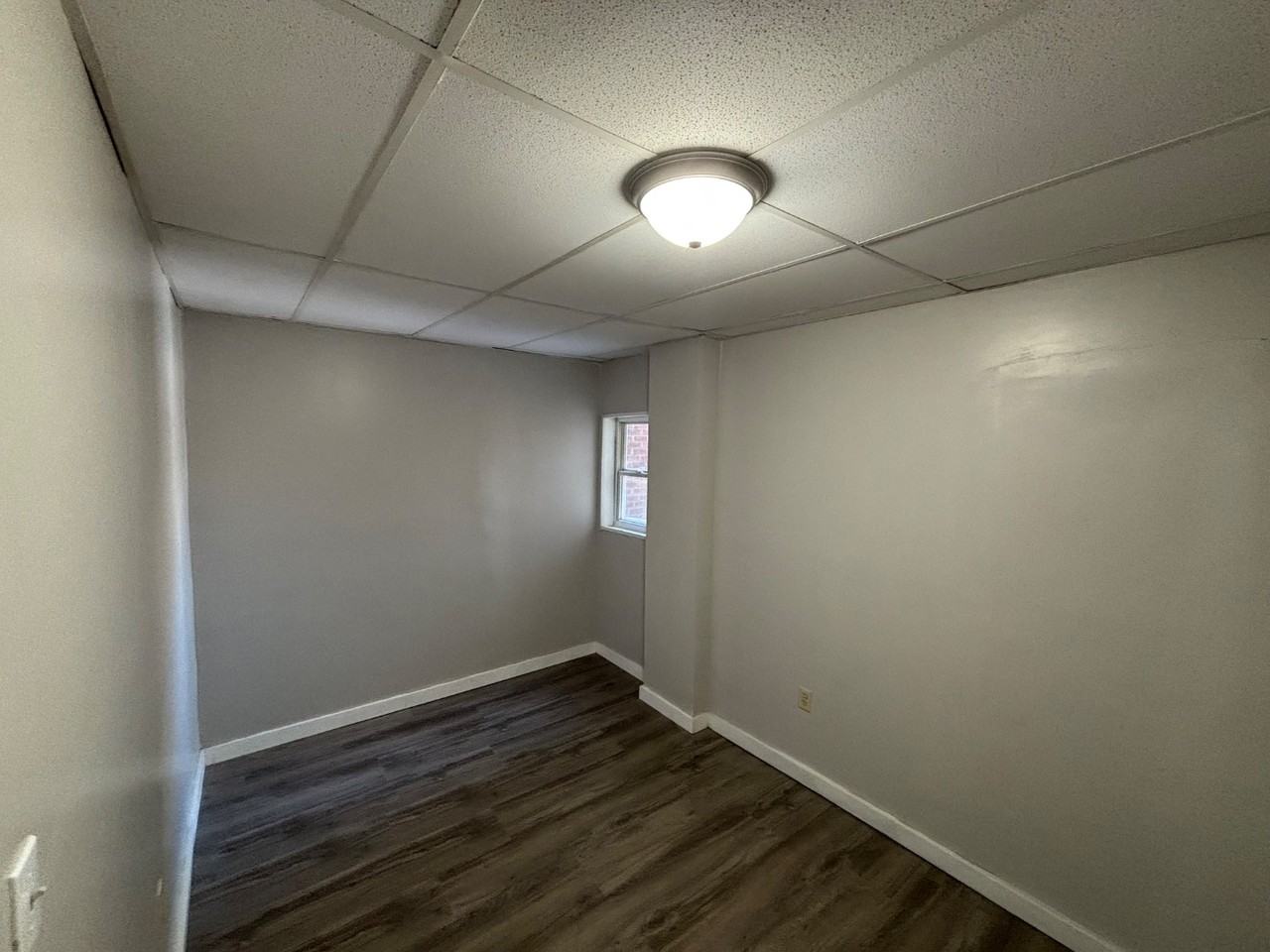 211 N 5th Ave - Photo 4 of 10