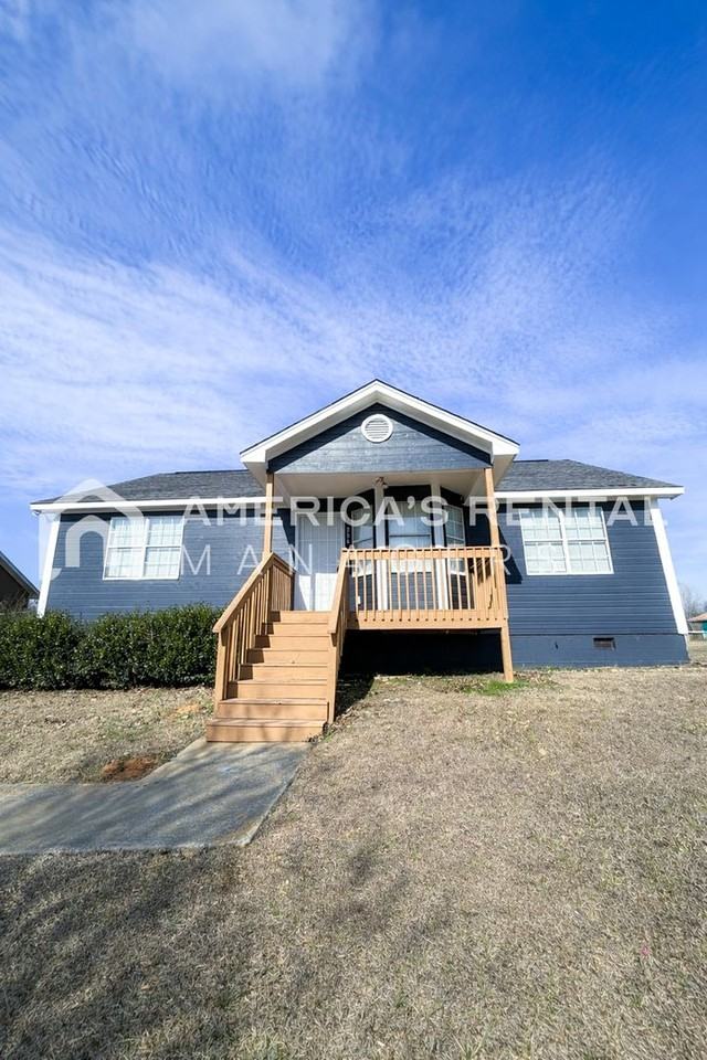 224 Newark Cir - Photo 3 of 34