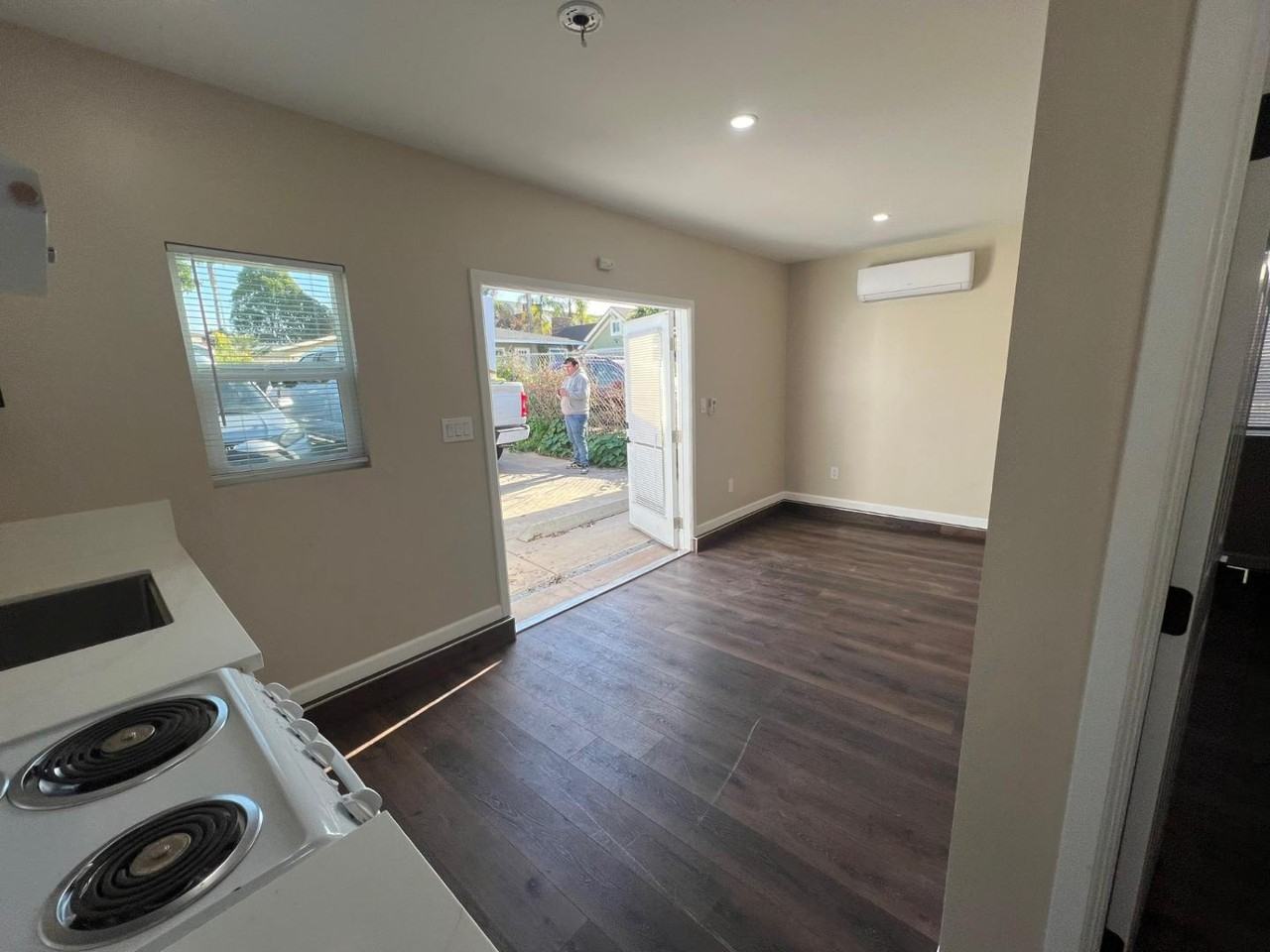 3456 Madison St - Photo 4 of 12