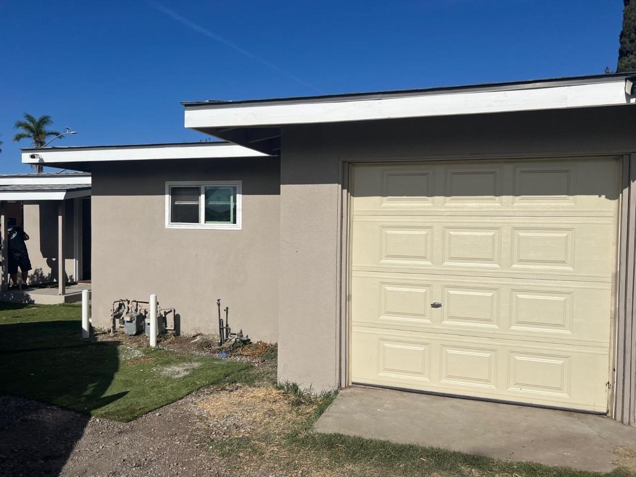 510 S Escondido Blvd - Photo 5 of 20